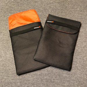 Set of 2 Luggage organizer pouches / foldable protective travel bags by Jetstar